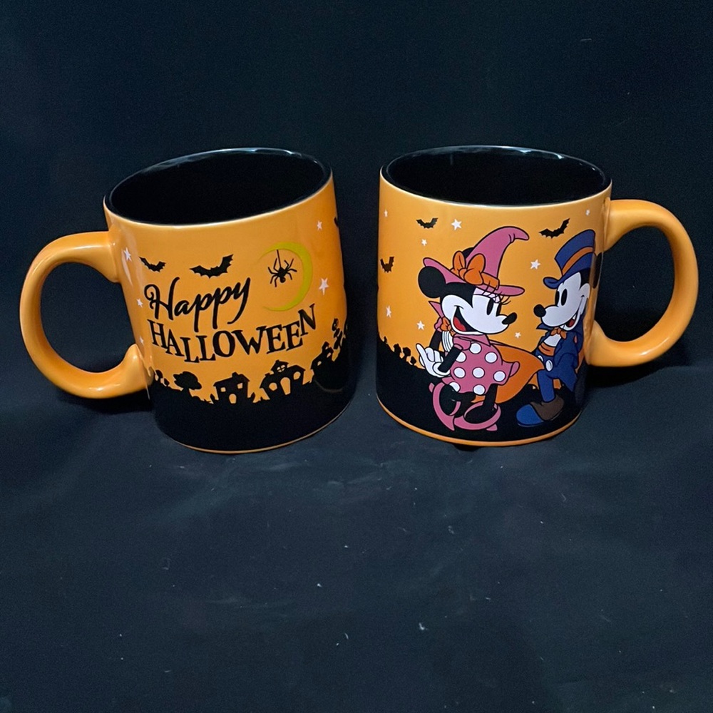 Mickey & Minnie Halloween mugs 20oz